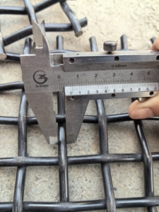 Maille de tamis vibrante en acier à ressort 65Mn, tissée ondulée, haute résistance, pour le criblage de roches, de pierres et de <span class=keywords><strong>sable</strong></span> dans l'exploitation minière - Product Image 6