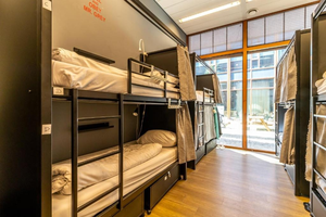 Cama Moderna de Metal y Madera para Dormitorio, Estilo Loft, Cama Cápsula para Estudiantes, Hostales y Hospitales - Product Image 5