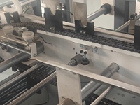 Alignement intelligent des planches de bois, emballage et palettiseur robotisé