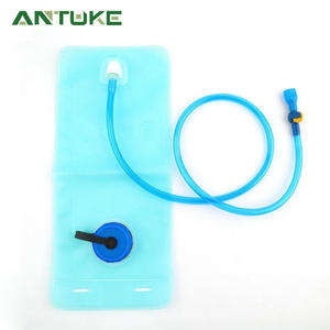 Bolsa de Hidratación Azul de 2L, Material TPU, Portátil, para Senderismo, Correr, Ciclismo, Montañismo y Uso al Aire Libre - Product Image 3