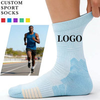 Chaussettes de sport personnalisées pour femmes, faible MOQ, pour la course et le cyclisme, respirantes, absorbant la transpiration, chaussettes mi-mollet sur mesure
