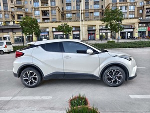 <span class=keywords><strong>Toyota</strong></span> C-HR <span class=keywords><strong>2018</strong></span> 2.0L Usado, SUV Pequeño, Techo Solar, CVT, 5 Puertas, 5 Asientos, Vehículo de Gasolina de Segunda Mano, <span class=keywords><strong>Precio</strong></span> Económico - Product Image 5