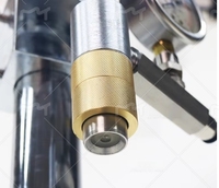 Machine de remplissage manuelle haute précision JSC pour aérosols, mousses, désodorisants, cosmétiques et bouteilles métalliques (application eau)