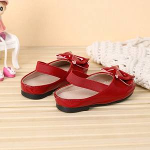 Sandali Casual da Bambina in Morbida Pelle PU con Punta Chiusa e Fiocco, Comodi per Uso Quotidiano e All'aperto - Product Image 4