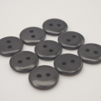 Boutons en résine ronds bombés à 2 trous, surface incurvée haute brillance, vente en gros d'usine, livraison rapide en stock