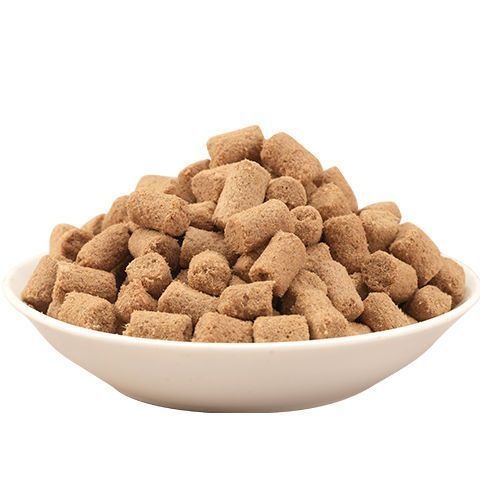 Оптовая продажа сублимированных сырых мясных закусок для кошек и собак, говядина, произведенная основным продуктом питания для домашних животных общего поколения