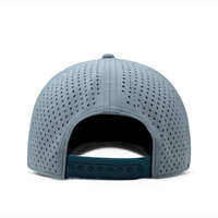 Gorra Trucker OEM de Secado Rápido, Dos Tonos Gris y Azul, Perforada con Láser, con Parche de Goma Personalizado, Resistente al Agua, con Cierre a Presión