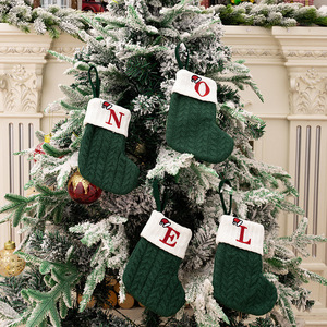 Nuevas Medias de Navidad Verdes Bordadas con el Alfabeto, Decoraciones Navideñas, Regalo Festivo, Adorno para el Árbol de Navidad, Medias Decorativas para el Hogar - Product Image 3