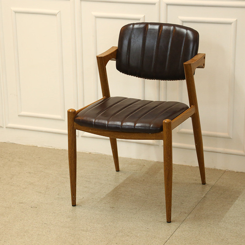 Diner Furniture - Classic Tables & Chairs for Restaurants