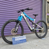 Nouveauté 2027 : Vélo électrique Amflow PR Carbon Carbo avec batterie lithium-ion 800Wh, suspension arrière FOX Float Rhythm, réglage personnalisé.