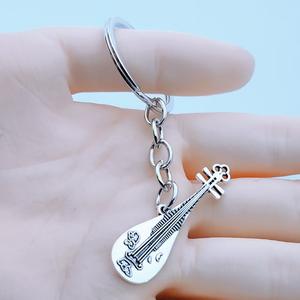 Porte-clés pendentif instrument de musique Pipa, très populaire - Product Image 1