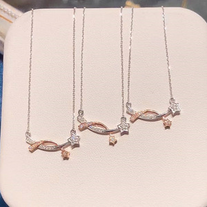 Collana con Ciondolo a Stella Bicolore in Stile Foresta Semplice per Donne, Gioiello con Catena per Clavicola in Stile Coreano - Product Image 1
