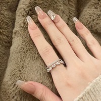 Ensemble de bagues minimalistes pour couple, argent sterling 925, CZ, bagues empilables assorties pour lui et pour elle, gravure personnalisée disponible
