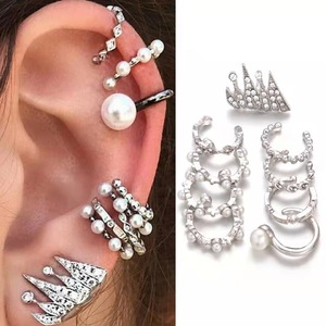 Ensemble de boucles d'oreilles à clip 9 pièces, dorées, avec perles et strass, motif couronne, bijoux de fête pour femmes, boucles d'oreilles pendantes tendance - Product Image 2