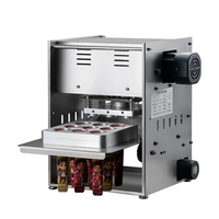 Ijslollymachine voor het maken van ijslollies, sorbet, fruitrepen, Calippo's, inclusief folie deksels voor het afsluiten van knijpbekers.