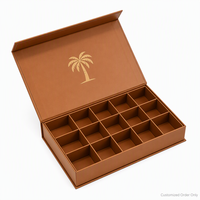 Boîte à dattes magnétique de luxe avec gaufrage, doublure en éponge, emballage personnalisé pour aliments sucrés arabes, boîte cadeau en carton rigide pour le Ramadan