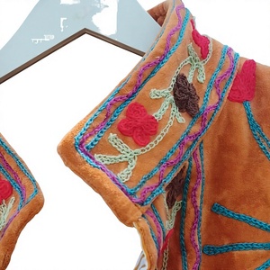 Veste réversible en velours marron à franges, écologique, avec broderie florale, col en V, manches longues, style hiver, pour femmes - Product Image 4