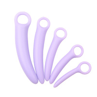 Vente en gros OEM Plug anal vibrant en silicone et ABS avec anneaux de traction et perles, 100% étanche, pour adultes