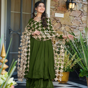 Robe longue élégante verte avec broderie chaîne et dentelle, coupe trapèze, manches longues, pour soirée, coupe classique, col en U, en polyester tissé pour femme - Product Image 3