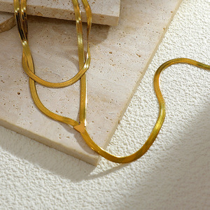 Collier en acier inoxydable de style européen et américain, plaqué or 18 carats, design géométrique, bijoux de fête, style estival pour femmes - Product Image 2