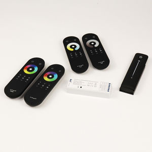 Contrôleur LED RGB 6A4/canal DC12V/24V avec télécommande tactile RF, gradation fluide, modes de changement de couleur, contrôle sans fil longue portée - Product Image 3