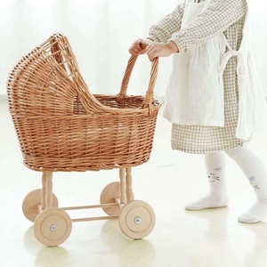 Neuankömmling gewebte Rattan Weide geflochten Retro Baby wagen Kinderzimmer dekoriert Kinderspiel zeug Kinderwagen Spielzeug - Product Image 3