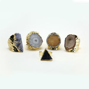 Anillo de piedras preciosas naturales hechos a mano <span class=keywords><strong>cianita</strong></span> anillo chapado en oro anillo único - Product Image 4
