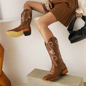 <span class=keywords><strong>Botas</strong></span> de media pantorrilla Xinzirain personalizadas con punta cuadrada, bordadas, con tacón de bloque, estilo retro vaquero del oeste para <span class=keywords><strong>mujer</strong></span>. - Product Image 5