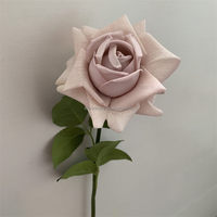 B-1424 Groothandel Real Touch Bloemen Roze Wit Enkelstam Roos Lange Steel Kunstmatige Roos Handgemaakt Modern Afstuderen Pasen