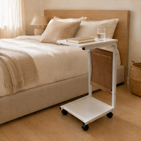 Table d'appoint mobile gain de place en forme de C, table de chevet roulante avec poche de rangement pour la maison et l'hôtel