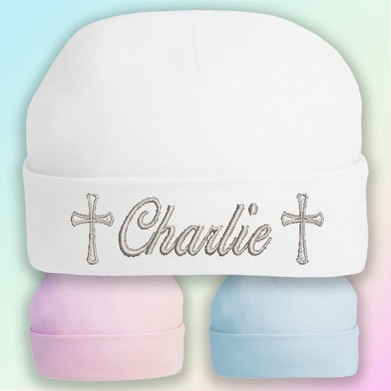 Шапка-бини с вышивкой для крещения, персонализированная шапка для новорожденных, подарок на крещение, праздник для будущей мамы, домашняя одежда