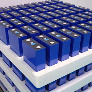 CALB 314AH <span class=keywords><strong>3</strong></span>.2V sel baterai LiFePO4 negara padat DIY untuk kapal selam & penyimpanan energi rumah dengan 9000 siklus - Product Image 3