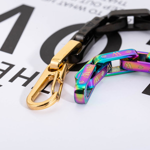 สร้อยข้อมือแฟชั่น ไทเทเนียมสตีล สีรุ้ง หนา รูปทรงเรขาคณิต สำหรับผู้ชาย สไตล์พังก์ร็อก ของขวัญ 21 ซม. - Product Image 3