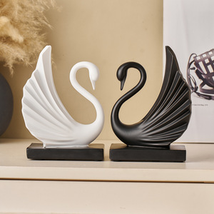 Scultura Creativa <span class=keywords><strong>di</strong></span> Coppia <span class=keywords><strong>di</strong></span> Cigni in Resina, Ornamento da Scrivania Personalizzato, Decorazione per Casa, Ufficio, Soggiorno, Regalo Direttamente dalla Fabbrica - Product Image 3
