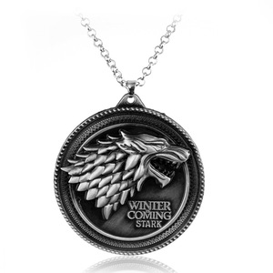 Collana ZRM Fashion Jewelry Vintage con ciondolo a forma di lupo della Casa Stark di Game of Thrones in lega di zinco con catena a maglie - Product Image 2