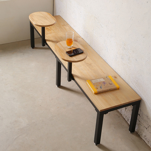 Divano per Negozio di Tè al Latte, Area d'Attesa a Parete, Tavolo e Sedie in Legno Massello per Caffetteria Commerciale, Panca Lunga Integrata - Product Image 1