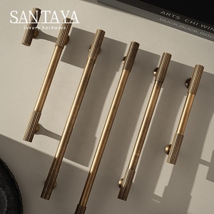 Poignées Santaya en laiton massif bronze antique, à longues poignées en T côtelées pour armoires de chambre et tiroirs de cuisine - Product Image 4