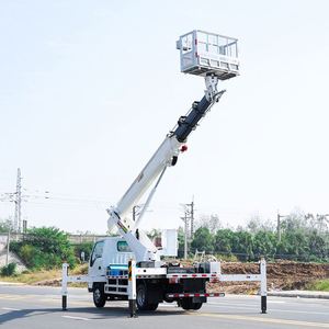 Suministro de fábrica: Camión elevador aéreo Qingling 1suzu 100P de 20m con brazo de 4 secciones para mantenimiento de alumbrado público municipal - Product Image 5