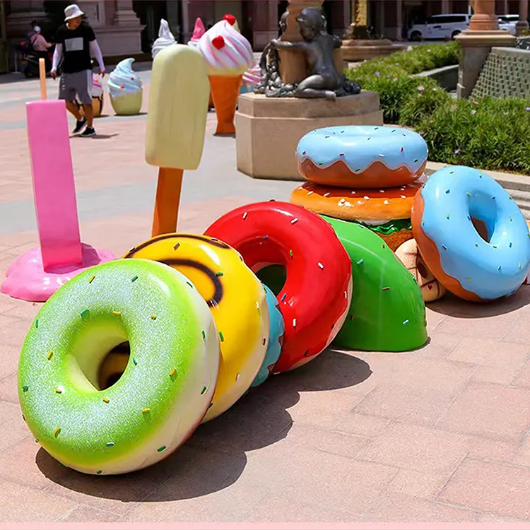 Escultura de fibra de vidro para sorvete personalizável Macaron Donut Decoração ao ar livre Escultura em fibra de vidro para sorvete