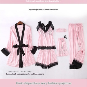 Conjunto de cuatro piezas de lencería <span class=keywords><strong>Victoria</strong></span> Ice Silk de poliéster para mujer, con encaje a rayas y manga larga, estilo bata. - Product Image 2