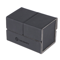 Boîte à cartes de jeu en cuir PU personnalisée, vente chaude, OEM, boîte de rangement premium en cuir PU pour jeux de cartes, boîte de jeu de cartes