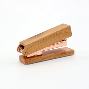 थोक टिकाऊ आधुनिक मैनुअल लकड़ी स्टेशनरी कार्यालय स्टेशनरी डेस्कटॉप सामान बुक पेपर स्कूल कार्यालय उपयोग - Product Image 1