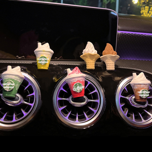 <span class=keywords><strong>D</strong></span>ésodorisant Voiture Clip de Ventilation Artisanal Parfum Café <span class=keywords><strong>Glace</strong></span> <span class=keywords><strong>D</strong></span>écoration Intérieure Diffuseur Voiture Rechargeable Frappuccino - Product Image 2