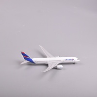 Modèle d'avion Boeing 787 de 32 cm de Latam Airlines, simulation en résine pour cadeau de Noël