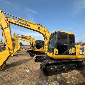 Excavatrice Komatsu PC130 d'occasion en bon état Composants du noyau de la pompe à engrenages Vanne hydraulique Kawasaki Origine Japon Prix d'usine - Product Image 1