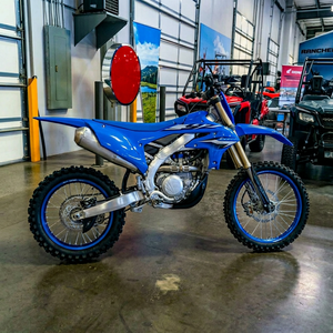 Moto tout-terrain Instant Marketing 2026 450cc YZ450FX pour adultes avec refroidissement liquide EFI et fonctionnalités de course tout-terrain premium - Product Image 1