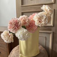 Guerlande artificielle simple tige de carnations roses décoratives en plastique et soie pour la Fête des Mères, les mariages, les arrangements floraux extérieurs et la photographie