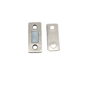 Loquet magnétique pour porte d'armoire, finition nickel, acier au carbone, design minimaliste, pour porte coulissante d'armoire, fixation de tiroir - Product Image 4