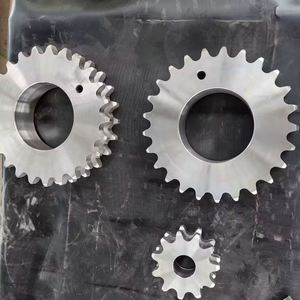 Engranaje de transmisión diferencial de piñón de mecanizado CNC de precisión personalizado de alta calidad - Product Image 1