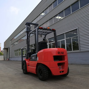 Nouveau <span class=keywords><strong>prix</strong></span> bas : Chariot élévateur diesel RUM 3T 3.5T 4T 4x4 tout-terrain avec mât à deux/trois étages et longueur de fourche de 1070 mm, de Shanghai, à vendre - Product Image 5
